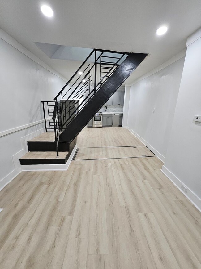 Foto del edificio - Beautifully Remodeled Townhouse