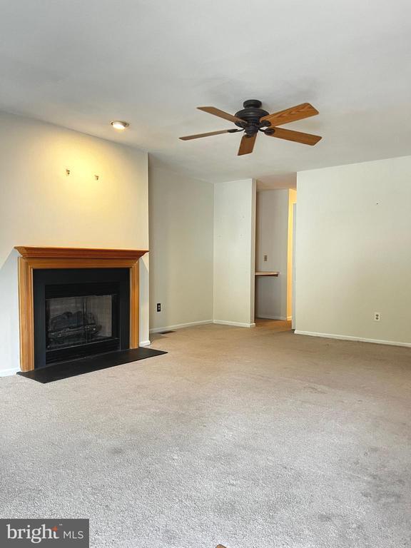 Foto del edificio - 4430 Somerset Ln