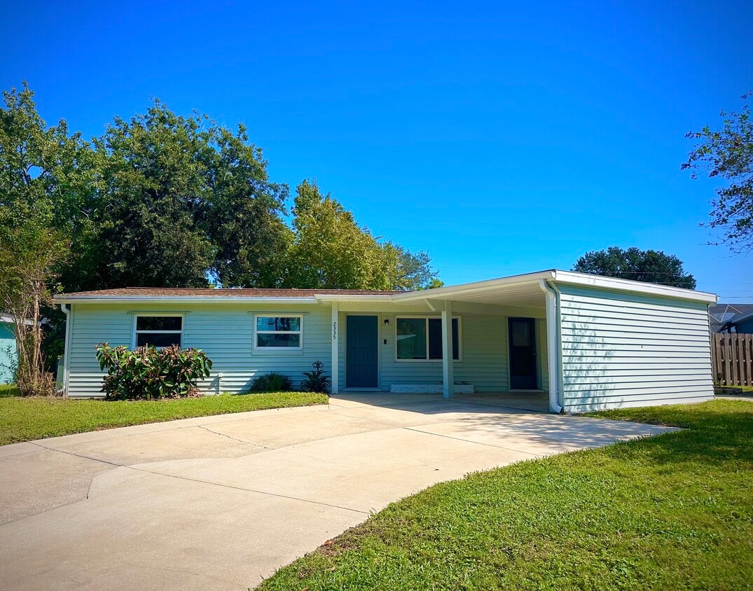 Primary Photo - 2335 Oriole Ln