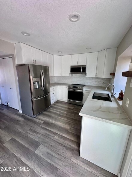 Building Photo - 4901 E Kelton Ln