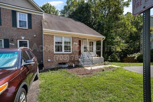 Foto del edificio - 7461 Ridge Oak Ct