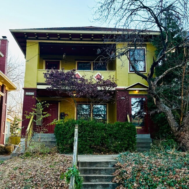 Building Photo - 3904 Charlotte St