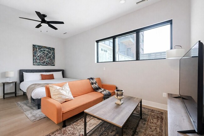 Foto del edificio - 4619 Douglas St