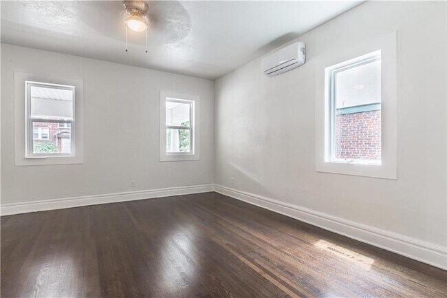 Building Photo - 4018 Harrison St