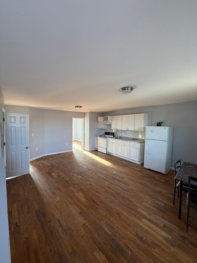 Foto del edificio - 666-672 S Broad Street