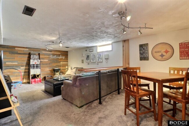 Foto del edificio - 2049 N Pearl St