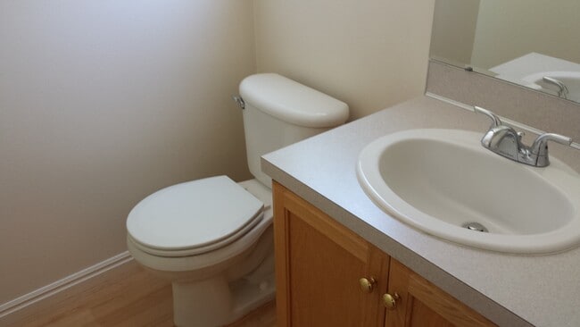 Building Photo - Beautiful North Ogden Town home for Rent