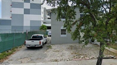 Building Photo - 633 NW 23rd Ct