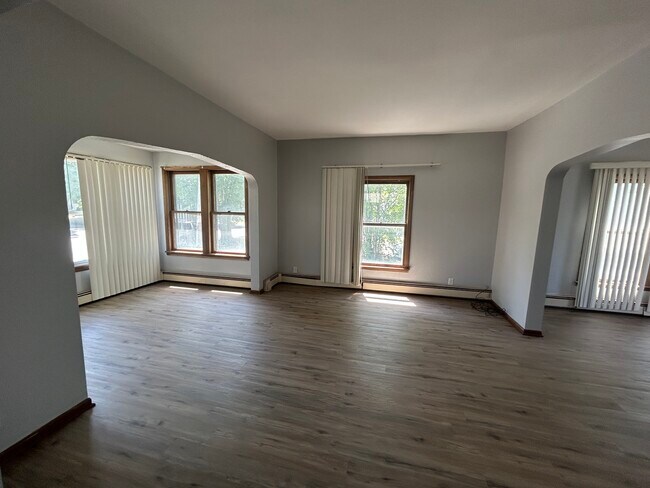 Building Photo - 205 Rowell Ave