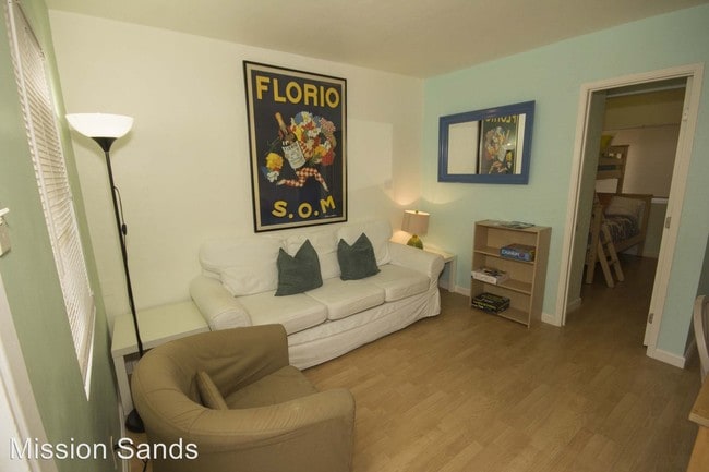 Building Photo - 2 br, 1 bath Apartment - 3673 Bayside Ln
