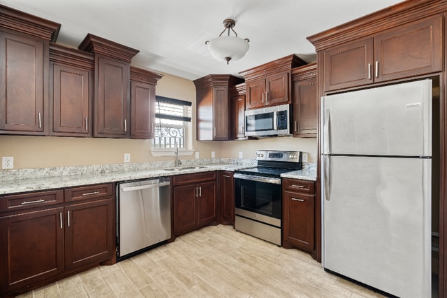 Foto del edificio - 150 Colorado St