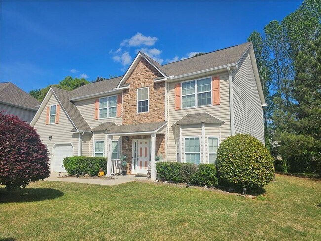 Building Photo - 6502 Squire Pl