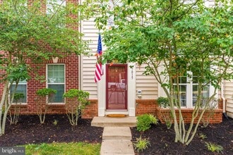 Building Photo - 7015 Trek Way