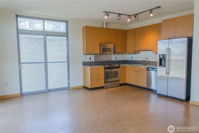 Building Photo - 2Bd/2Ba Seattle Condo
