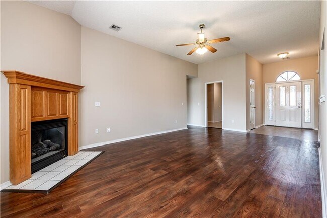 Foto del edificio - 3909 SW Cherry Rd