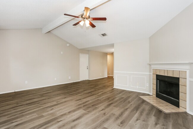 Foto del edificio - 6715 Oregon Trail