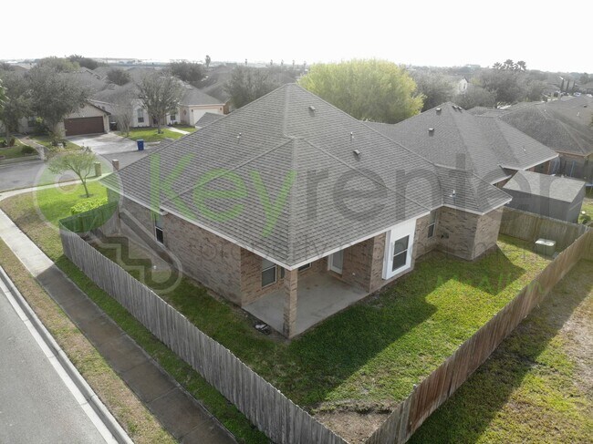 Building Photo - Beautiful McAllen Corner Lot Home--3 Bedroom, 2 Bath + Home Office