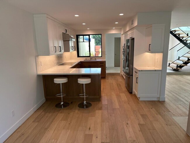 Building Photo - 15 Half Moon Bnd