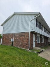 Building Photo - 336 Lilac Ln
