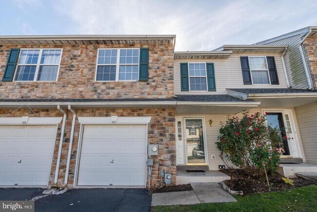Building Photo - 307 Glenn Rose Cir