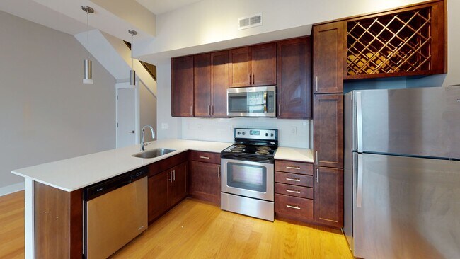 Building Photo - 515 E. 12th Street