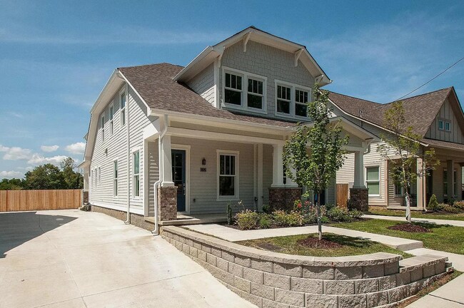 Foto del edificio - 552 Acklen Park Dr