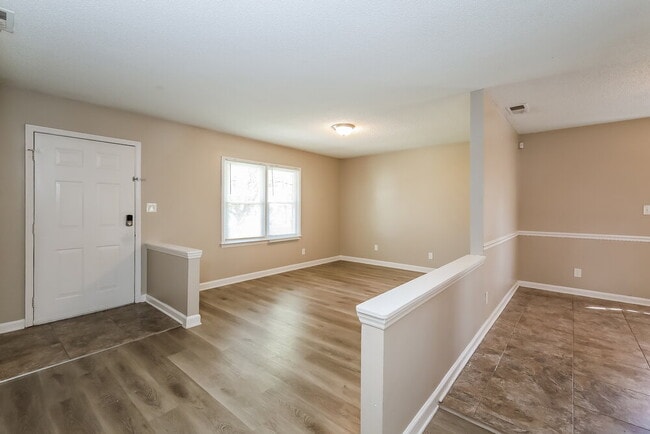 Foto del edificio - 7608 Morgense Pl