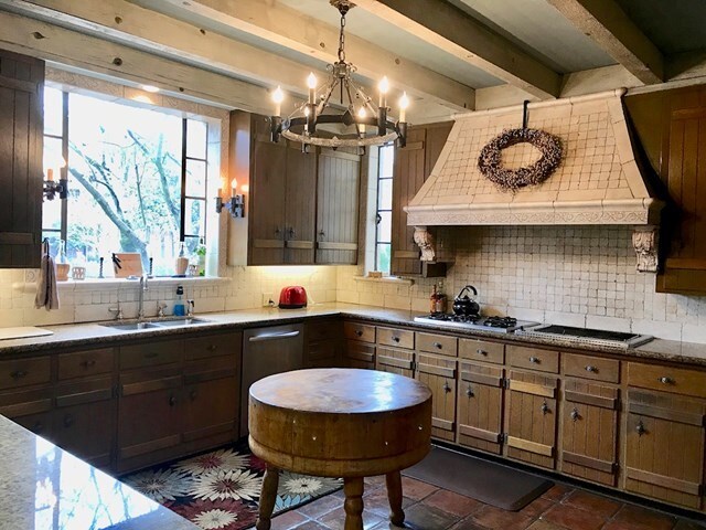 Building Photo - 2400 Long Ave