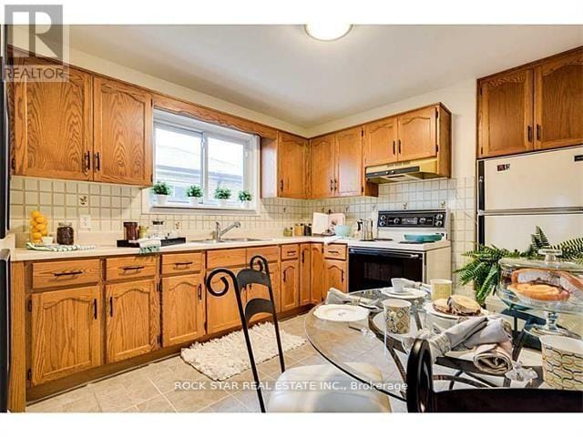 Building Photo - 324 E 33rd St