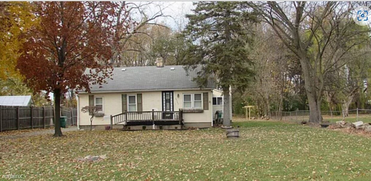 Foto principal - 3 br, 1 bath House - 29040 Bock St