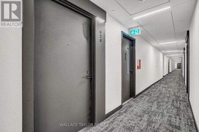 Photo du bâtiment - 28 Eastern Ave