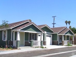 Building Photo - Raincross Cottages