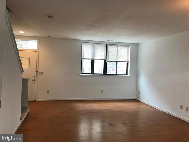 Foto del edificio - 629 N 10th St