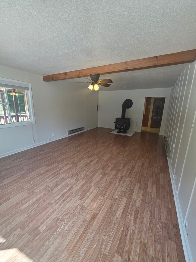 Foto del edificio - 2611 Burnt Valley Rd