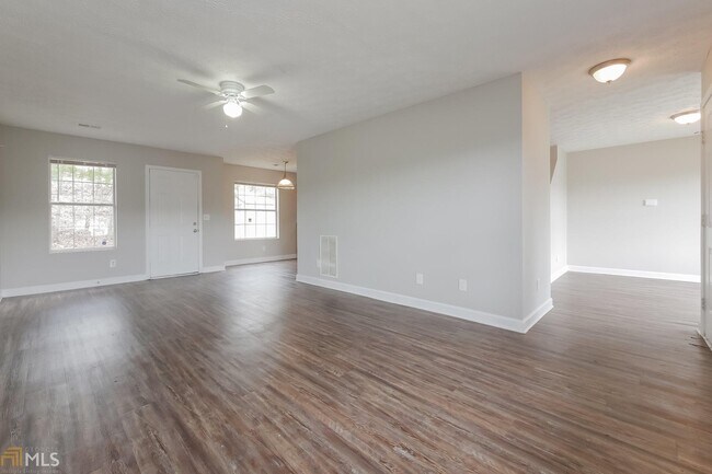 Building Photo - 6785 Lowerwood Ct