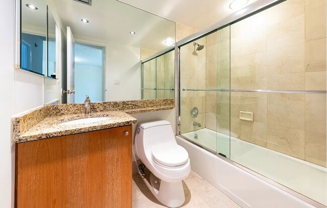 Foto del edificio - super One Bdrm with large windows flood the apartment