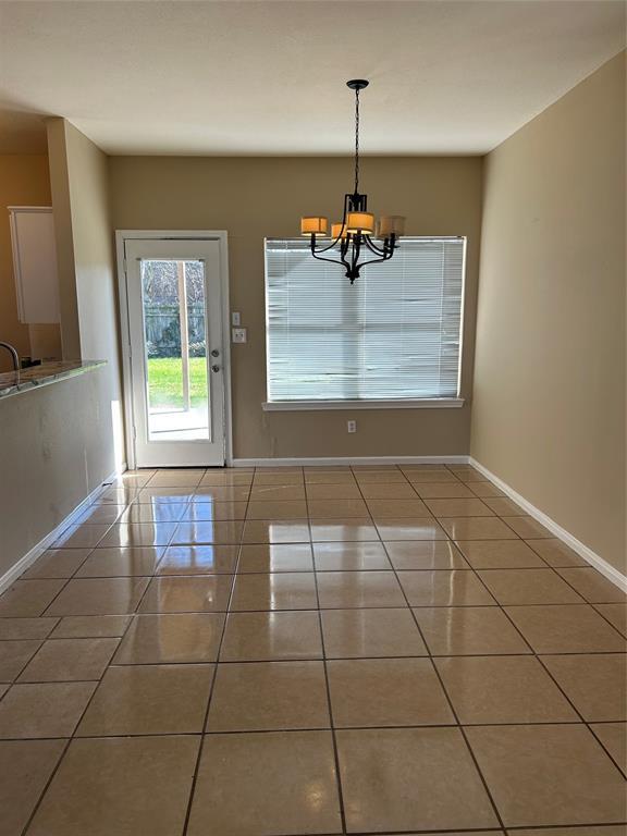 Foto del edificio - 18515 Spinney Ln
