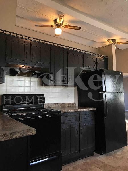 Foto del edificio - 6623 W 16th St