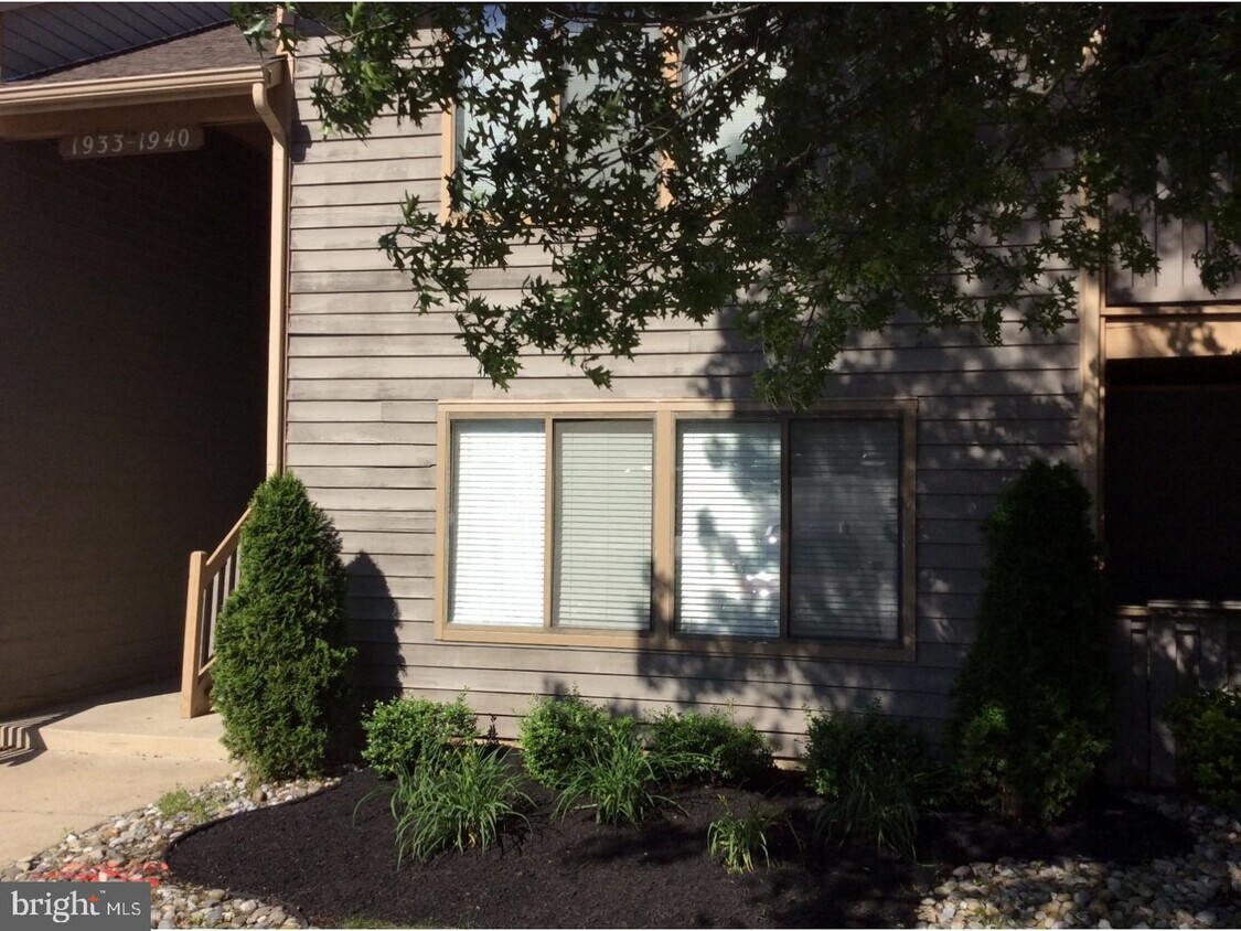 1933 The Woods II, Cherry Hill, NJ 08003 Room for Rent in Cherry Hill