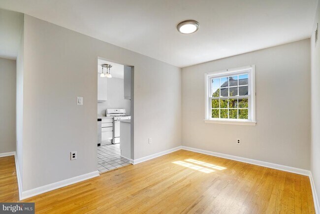 Foto del edificio - 706 N Cleveland St