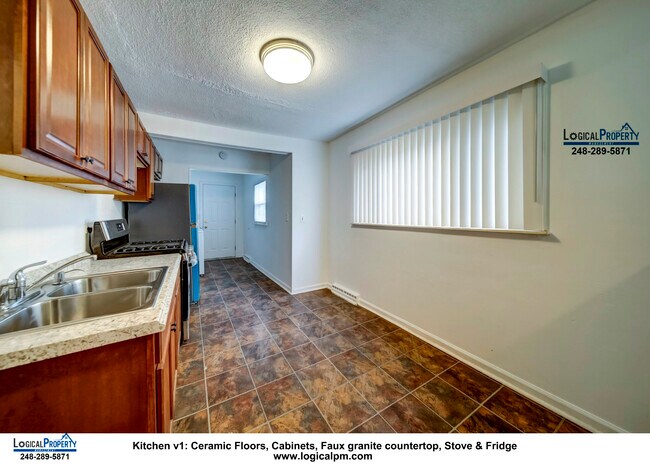 Building Photo - ption	3 Bed/1 Bath Ranch w/New Gas Stove F...
