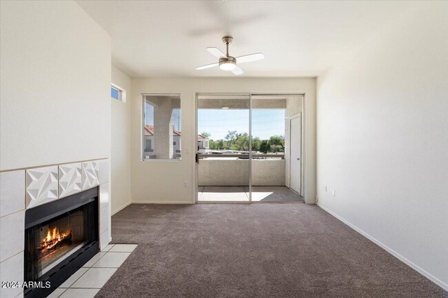 Building Photo - 11375 E Sahuaro Dr
