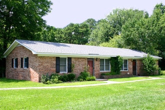 Building Photo - 4215 Peachtree Ave