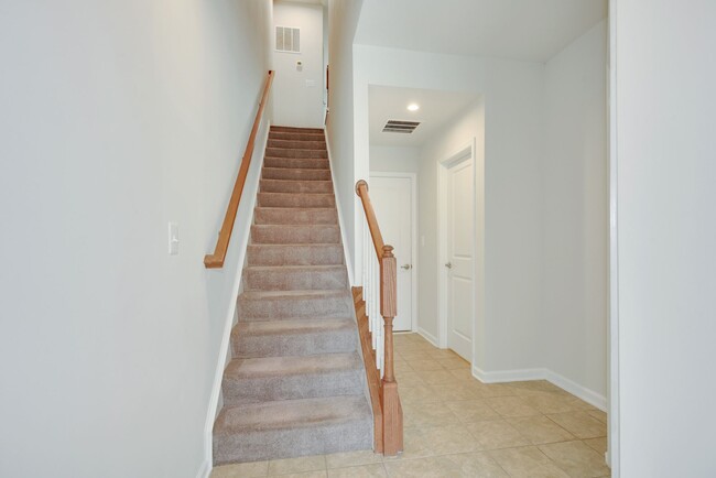 Building Photo - 43501 Apple Orchard Sq