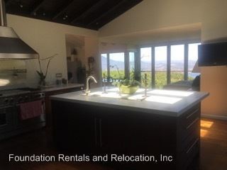 Building Photo - 3 br, 3 bath House - 32 Cloudview Rd.