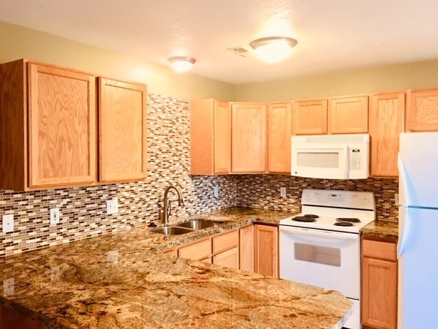 Foto del edificio - 3 Bedroom/2.5 Bathroom Townhome In Lehi