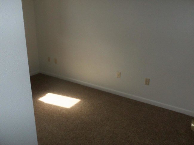 Foto del edificio - 1128 E 2nd St
