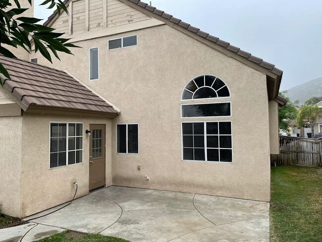 Building Photo - 11485 Millpond Rd