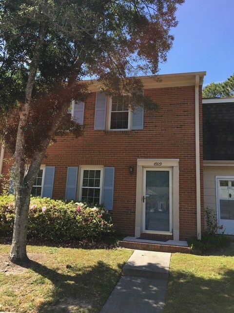 Foto principal - 4929 Seabrook Ct
