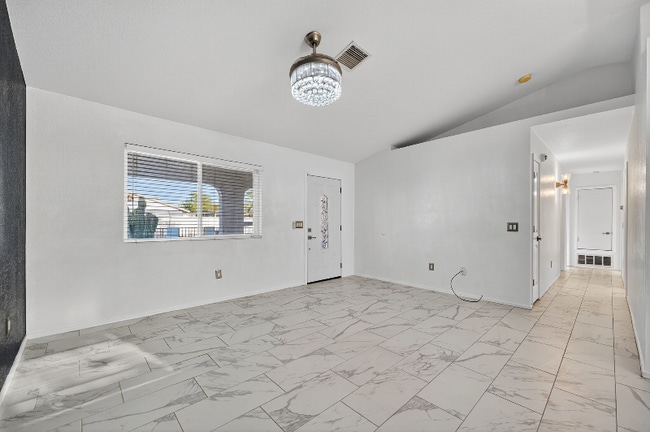 Building Photo - 571 S Burgess Ave